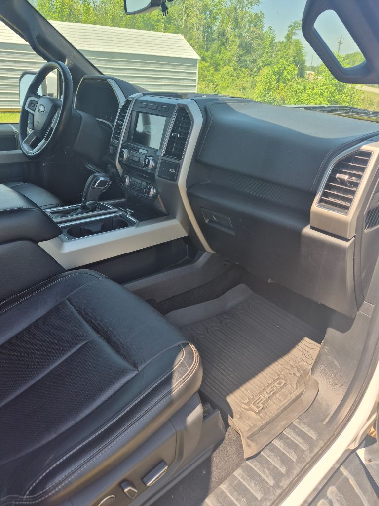 2018 Ford F-150 Lariat - Photo 11
