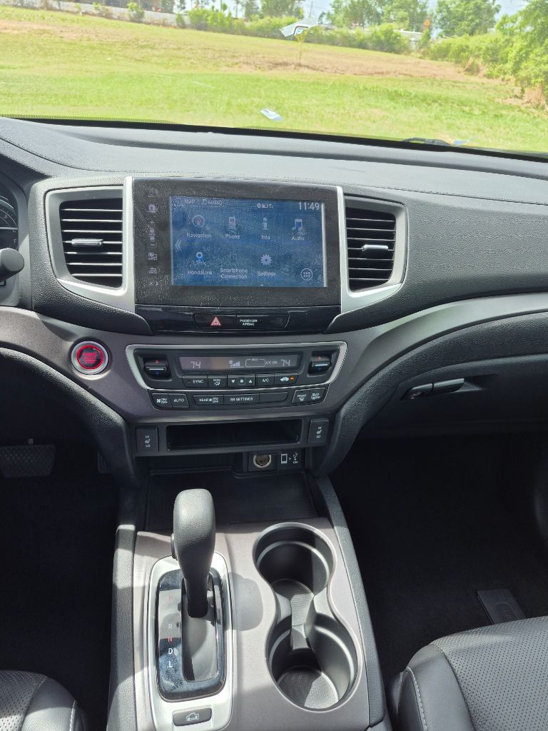 2017 Honda Ridgeline RTL-T - Photo 6
