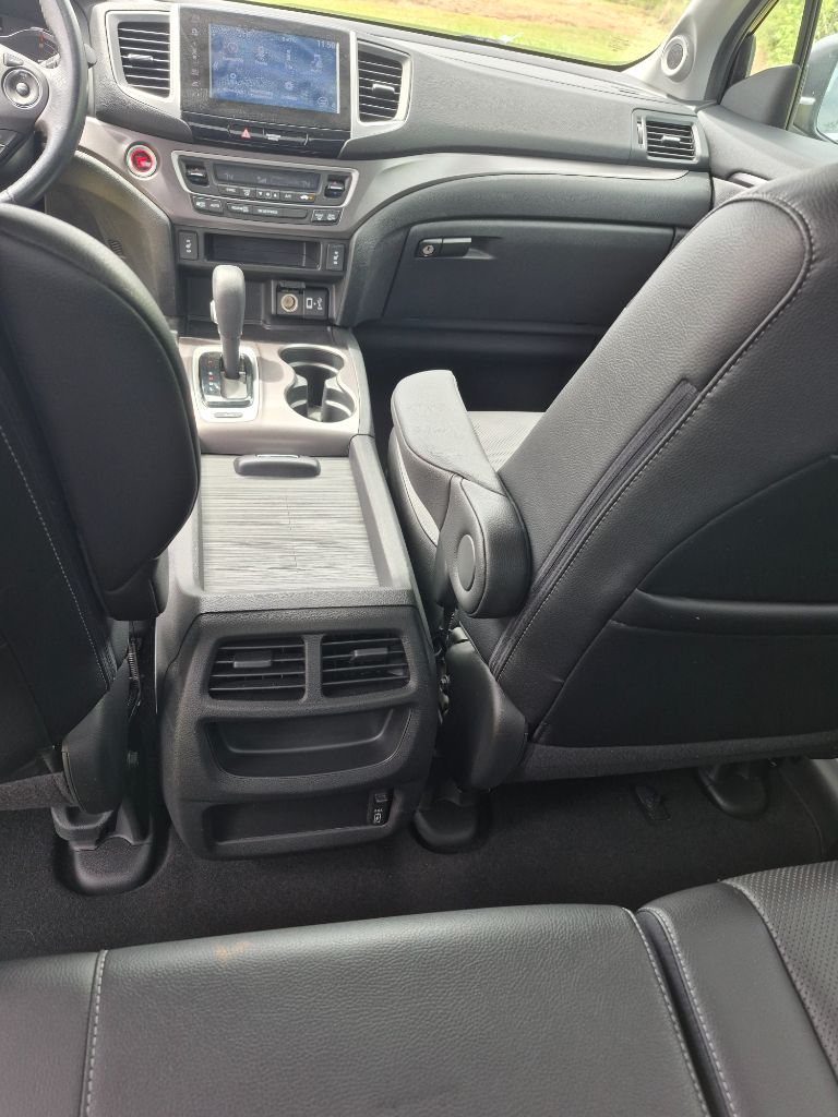 2017 Honda Ridgeline RTL-T - Photo 12