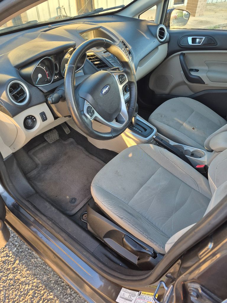 2016 Ford Fiesta 10